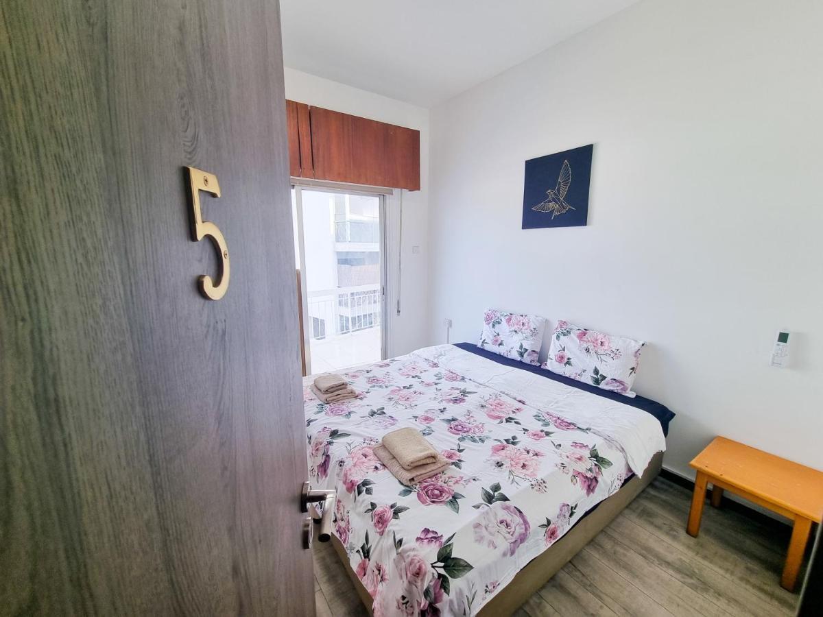 Citycenter Rooms Next To The Beach 拉纳卡 外观 照片